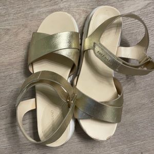 Cole haan grand zero cross cross sandal.